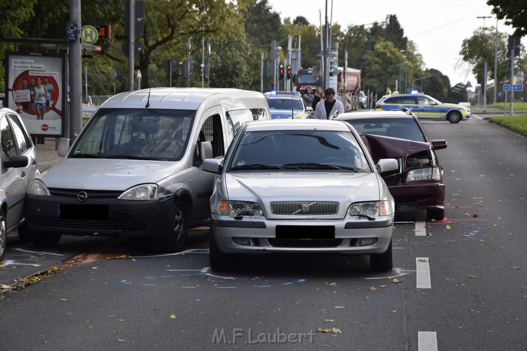 VU Koeln Buchheim Frankfurterstr Beuthenerstr P097.JPG - Miklos Laubert